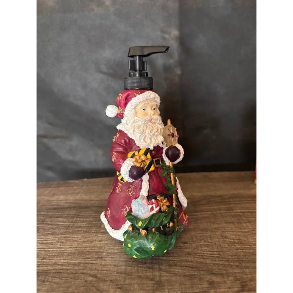 Santa Claus Light Up Soap Dispenser Lotion Pump Holiday Christmas Decor Gift Bag